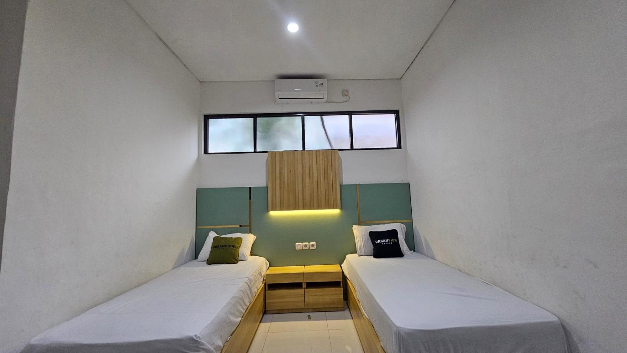 Urbanview Villa Balong Bho Syariah Bandung Cibiru Exteriör bild