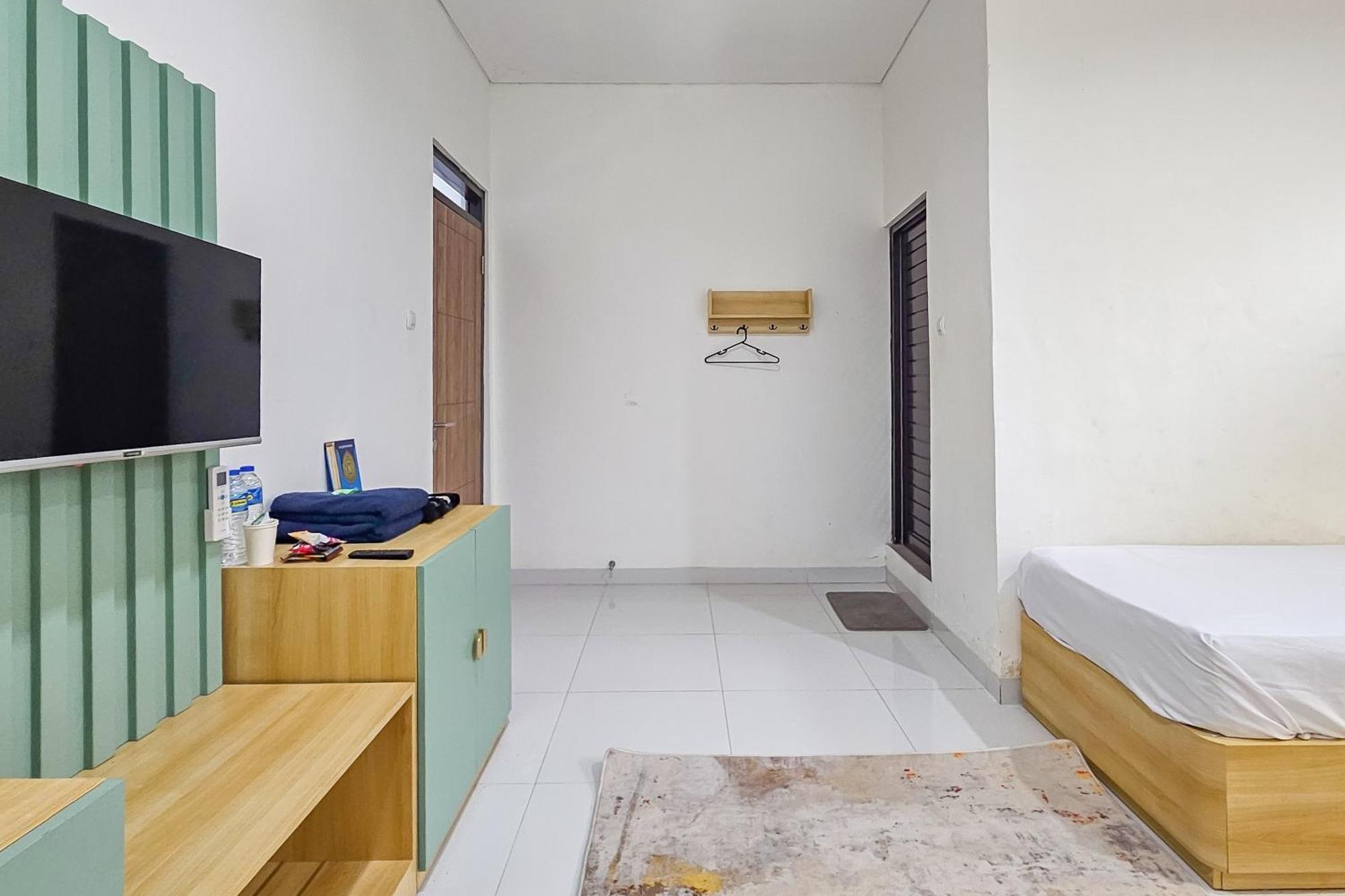 Urbanview Villa Balong Bho Syariah Bandung Cibiru Exteriör bild